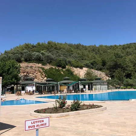 Ephesus Holiday House *