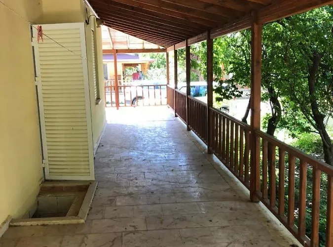 بيت للعطل Ephesus House *